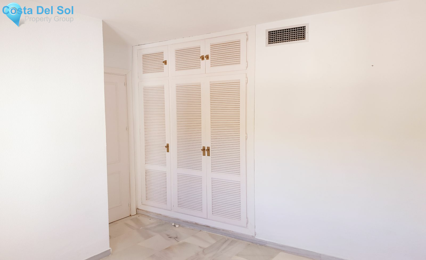 Townhouse in La Duquesa-1183254