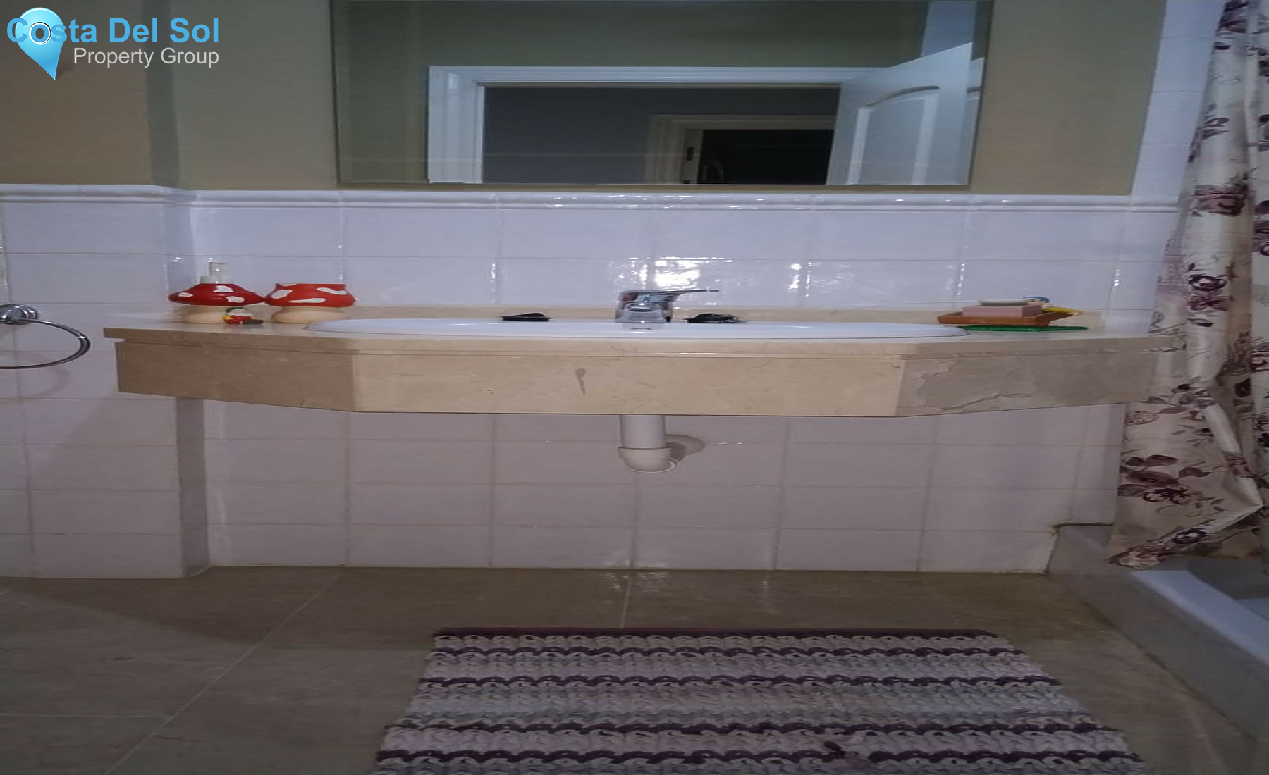 Townhouse in La Línea-1354019