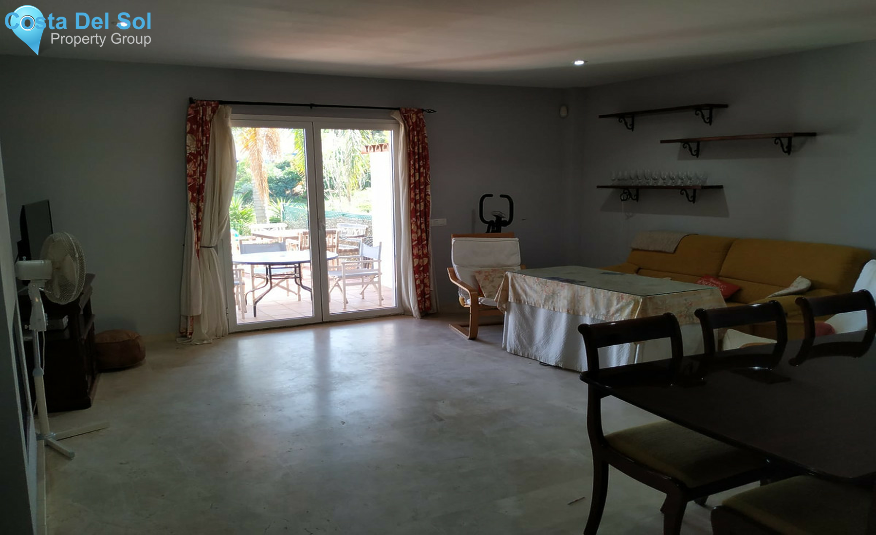 Townhouse in La Línea-1354020