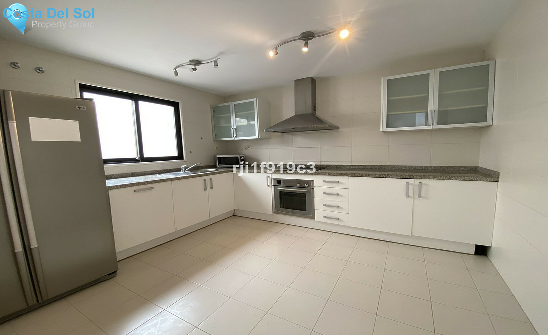 Townhouse in La Mairena-1438968