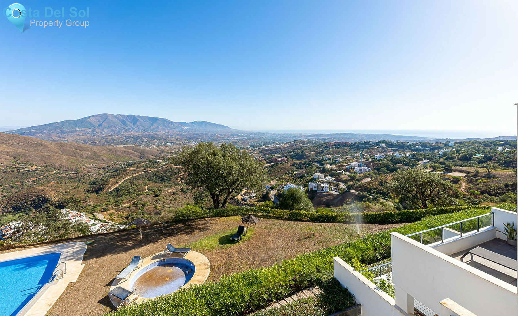 Townhouse in La Mairena-1456135