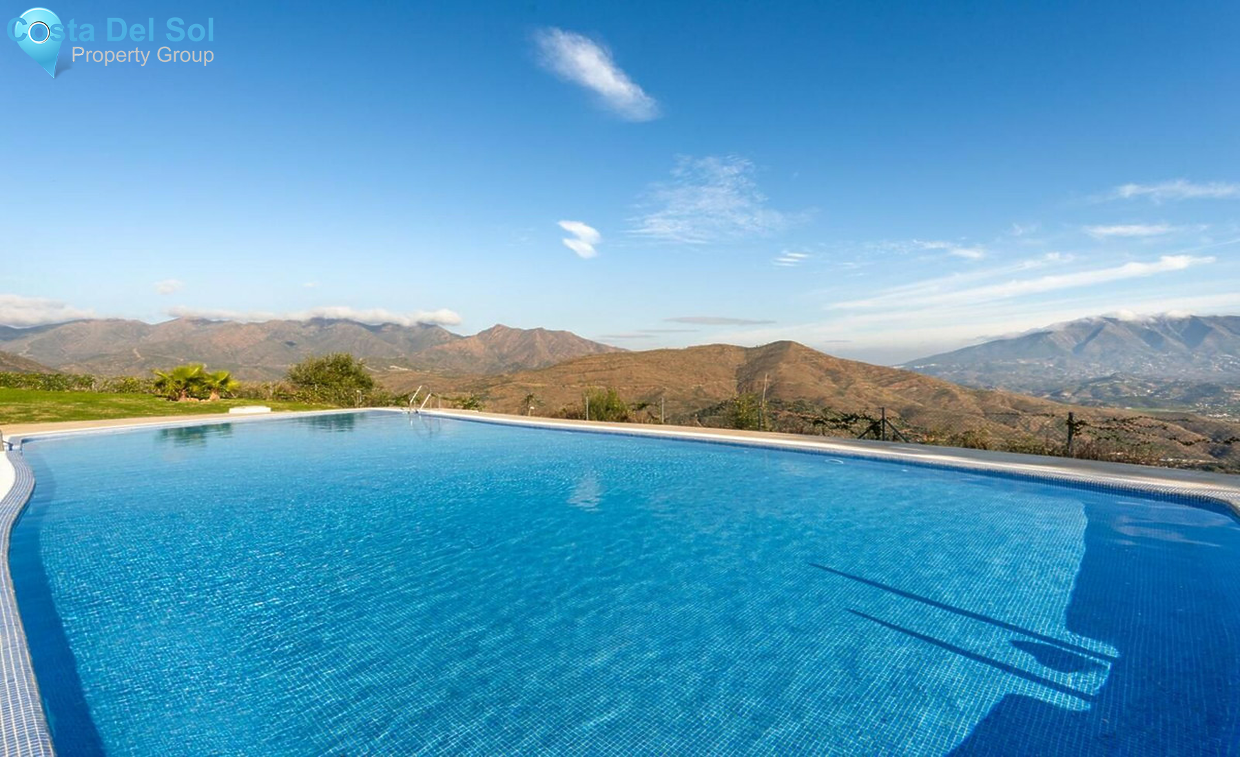 Townhouse in La Mairena-1456119