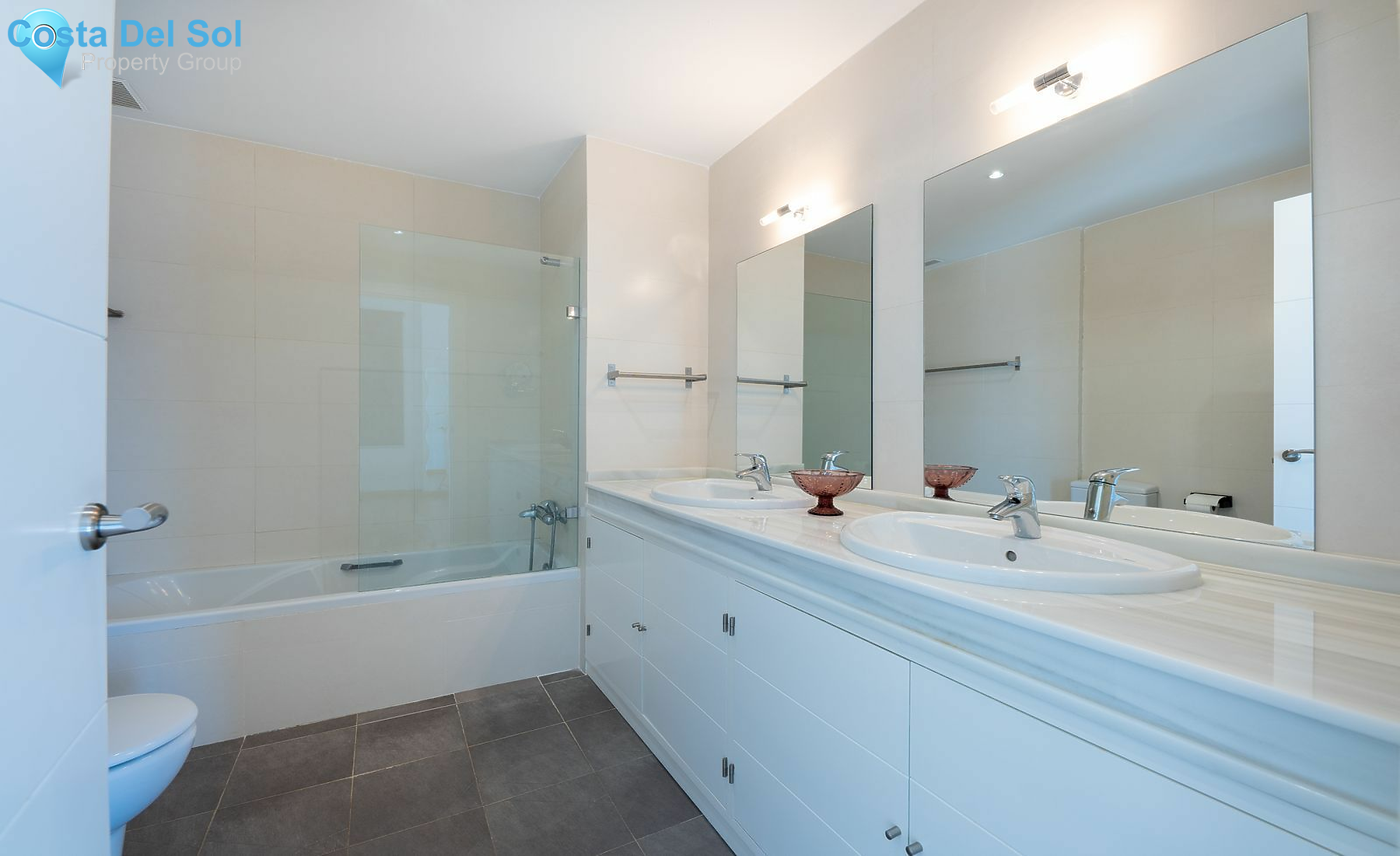 Townhouse in La Mairena-1468582