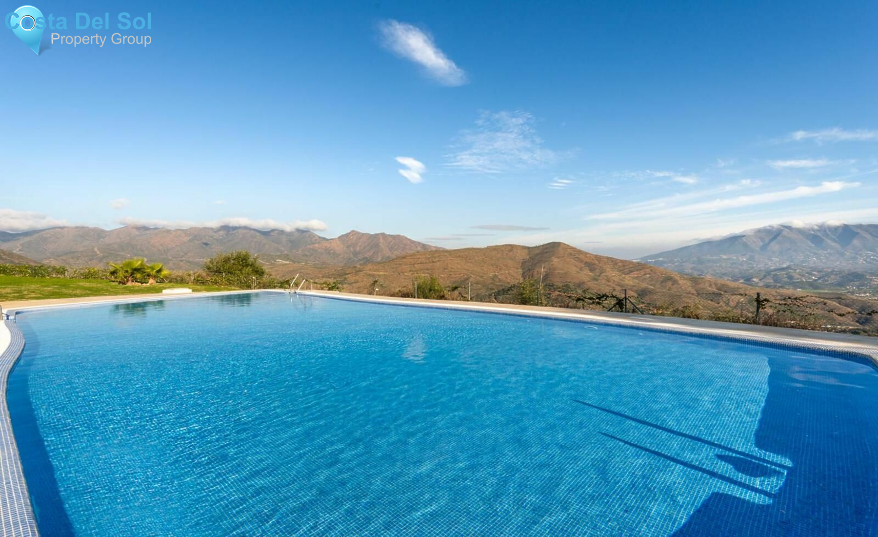 Townhouse in La Mairena-1468574