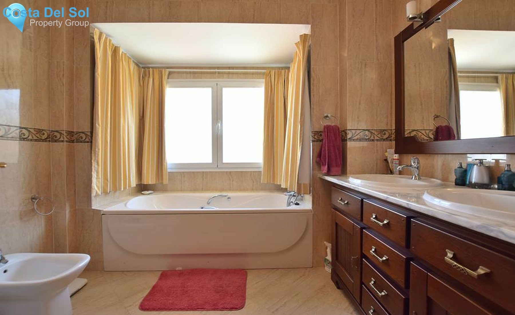 Townhouse in Los Boliches-1277371