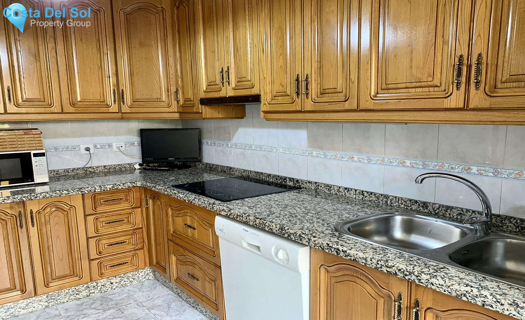 Townhouse in Marbella-1296503