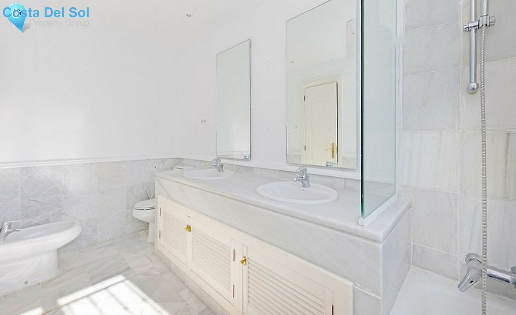 Townhouse in Marbella-1412573