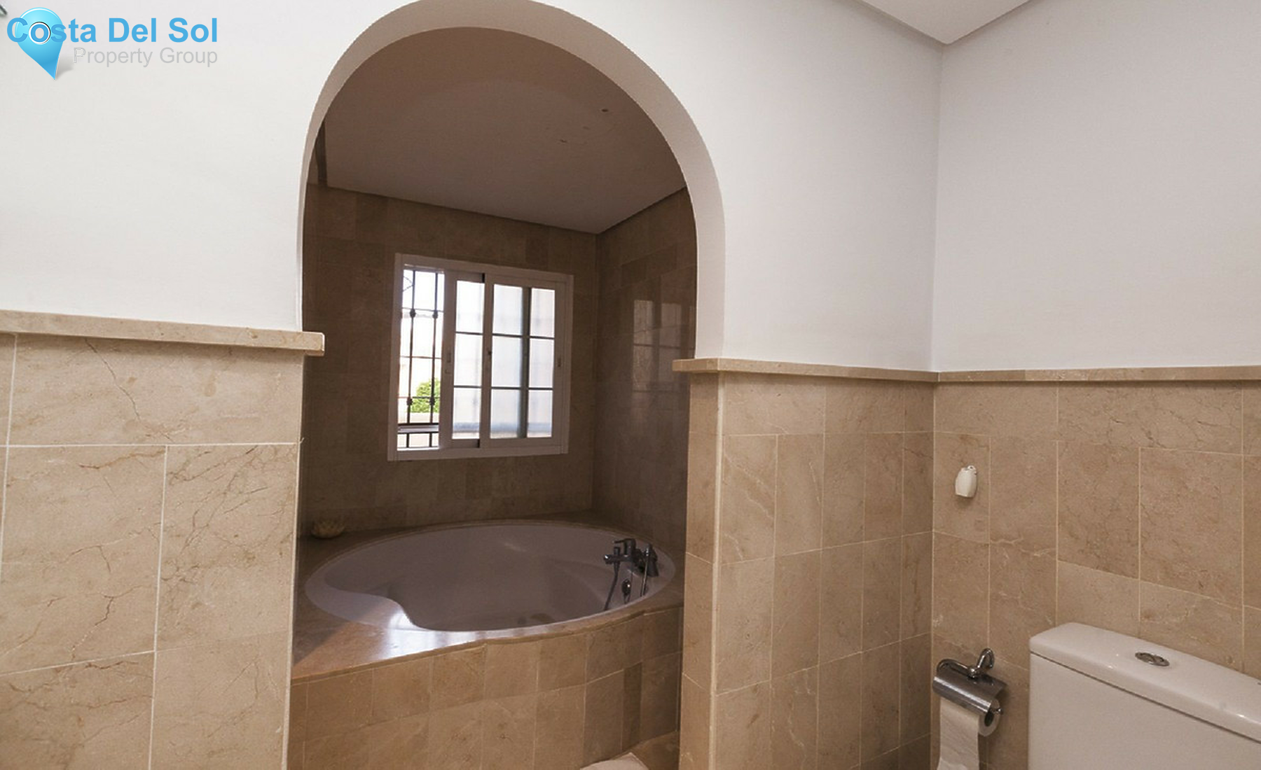 Townhouse in Marbella-1455888