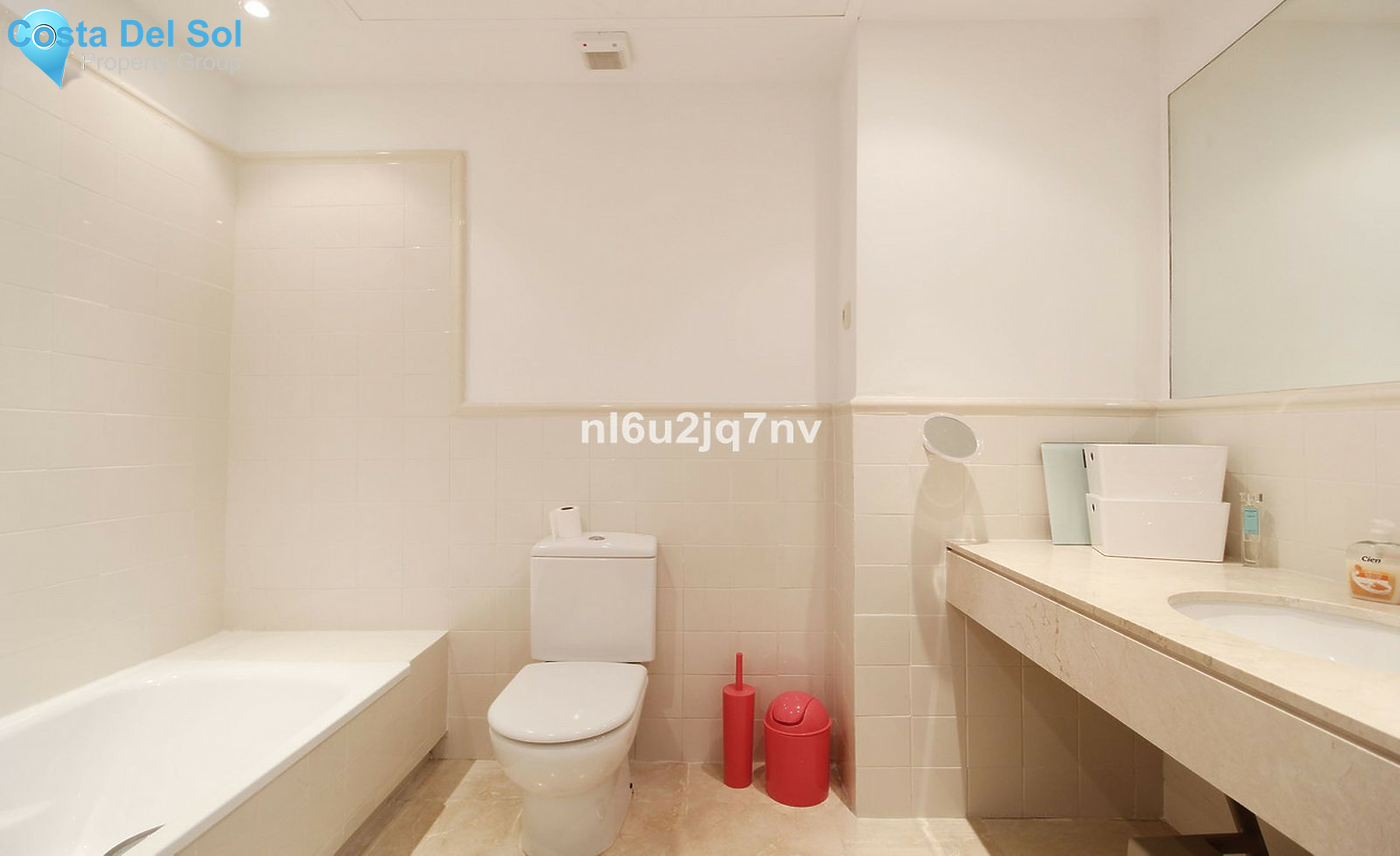 Townhouse in Marbella-1457993