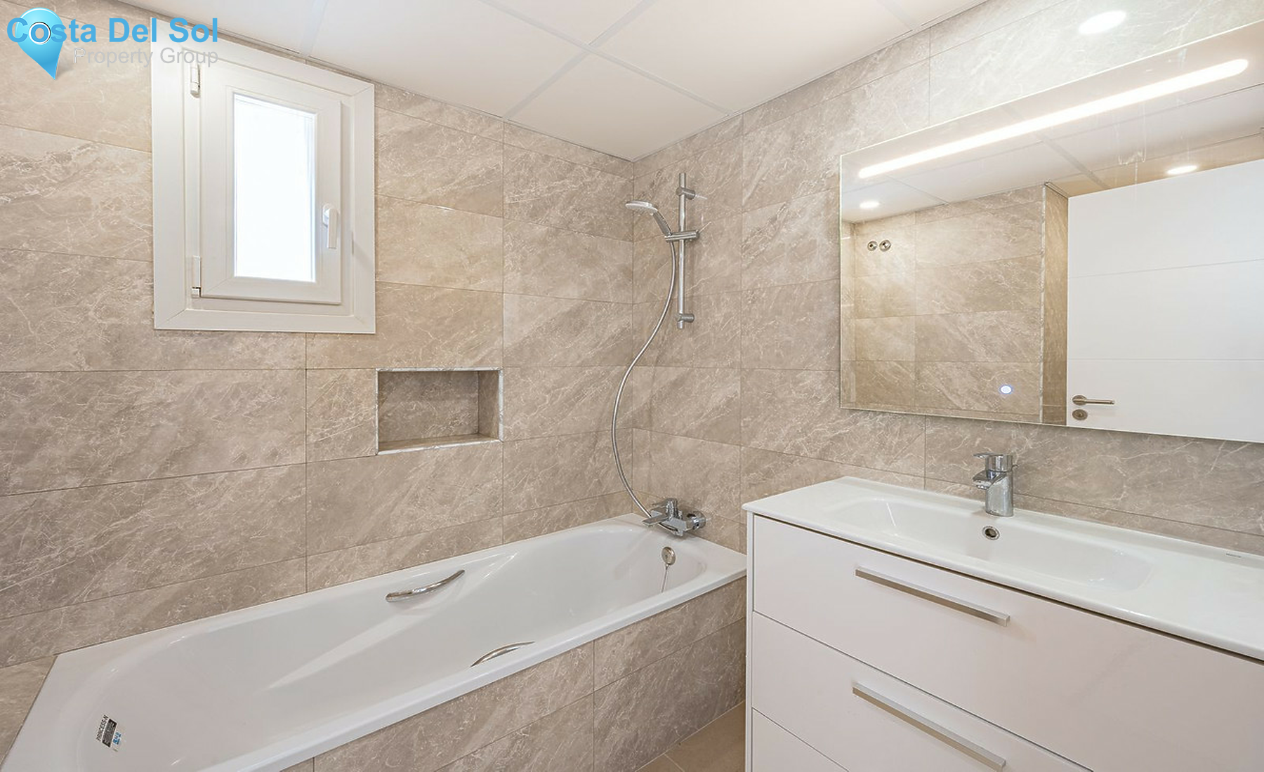Townhouse in Marbella-1477584