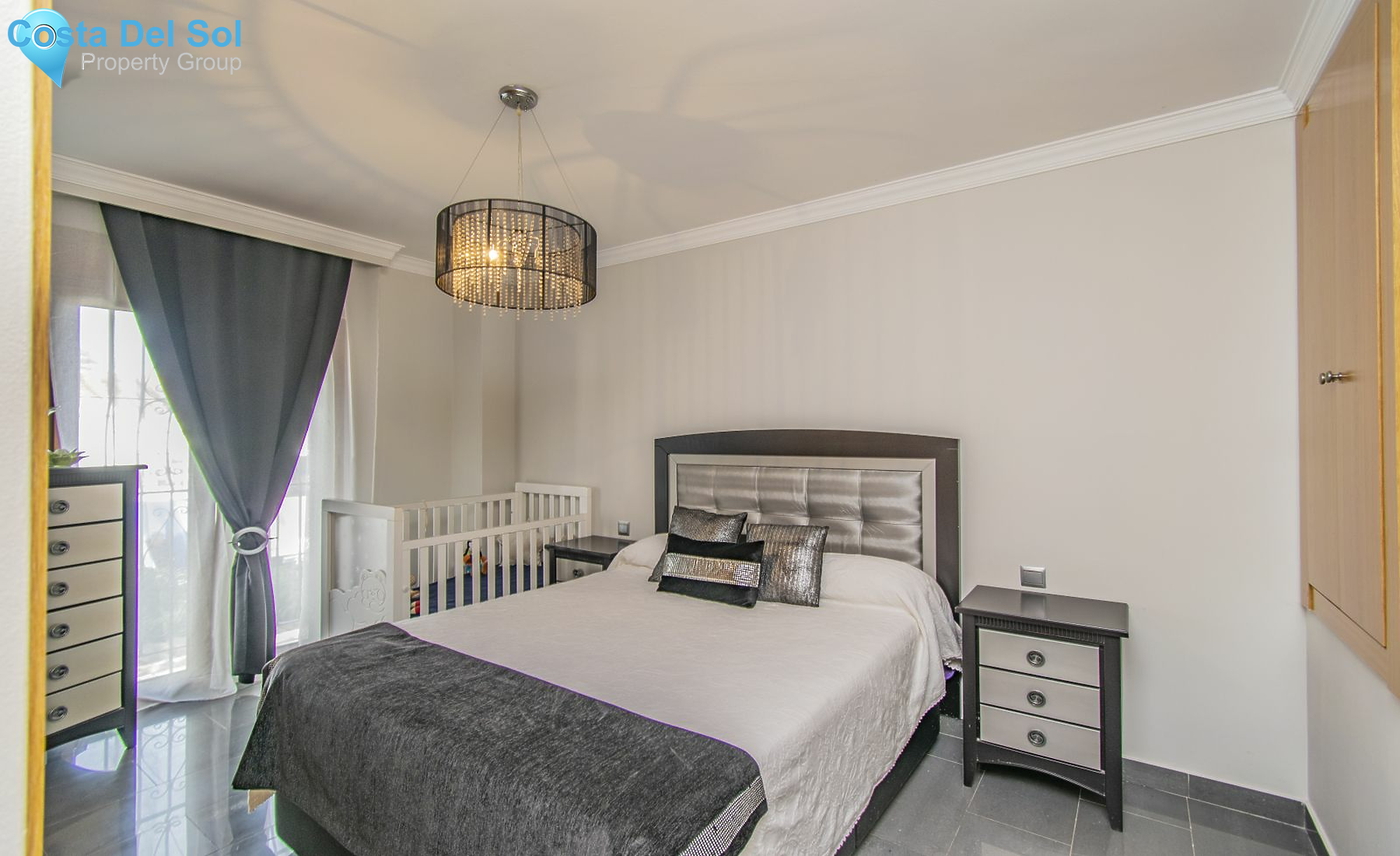 Townhouse in Marbella-1176936