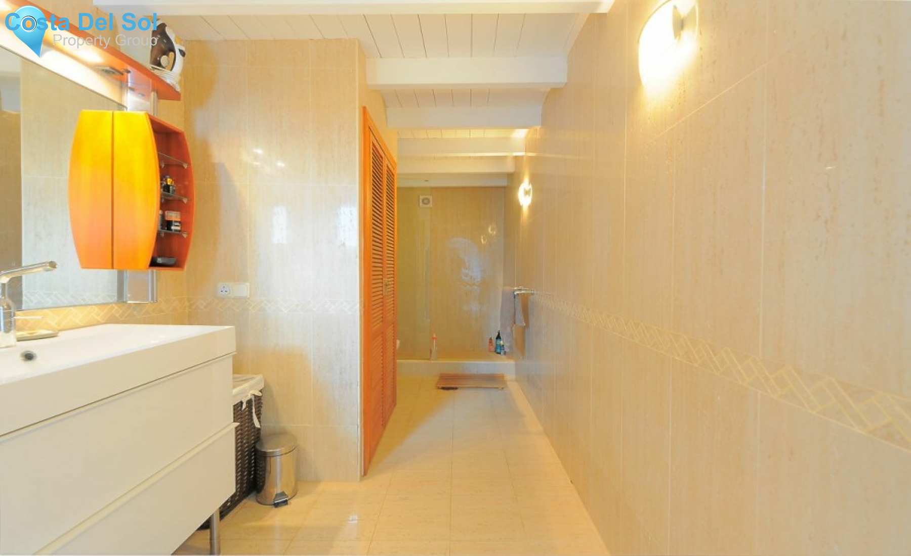 Townhouse in Marbella-1232060