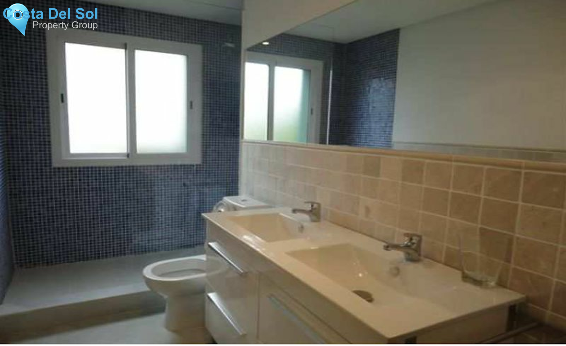 Townhouse in Marbella-1401094