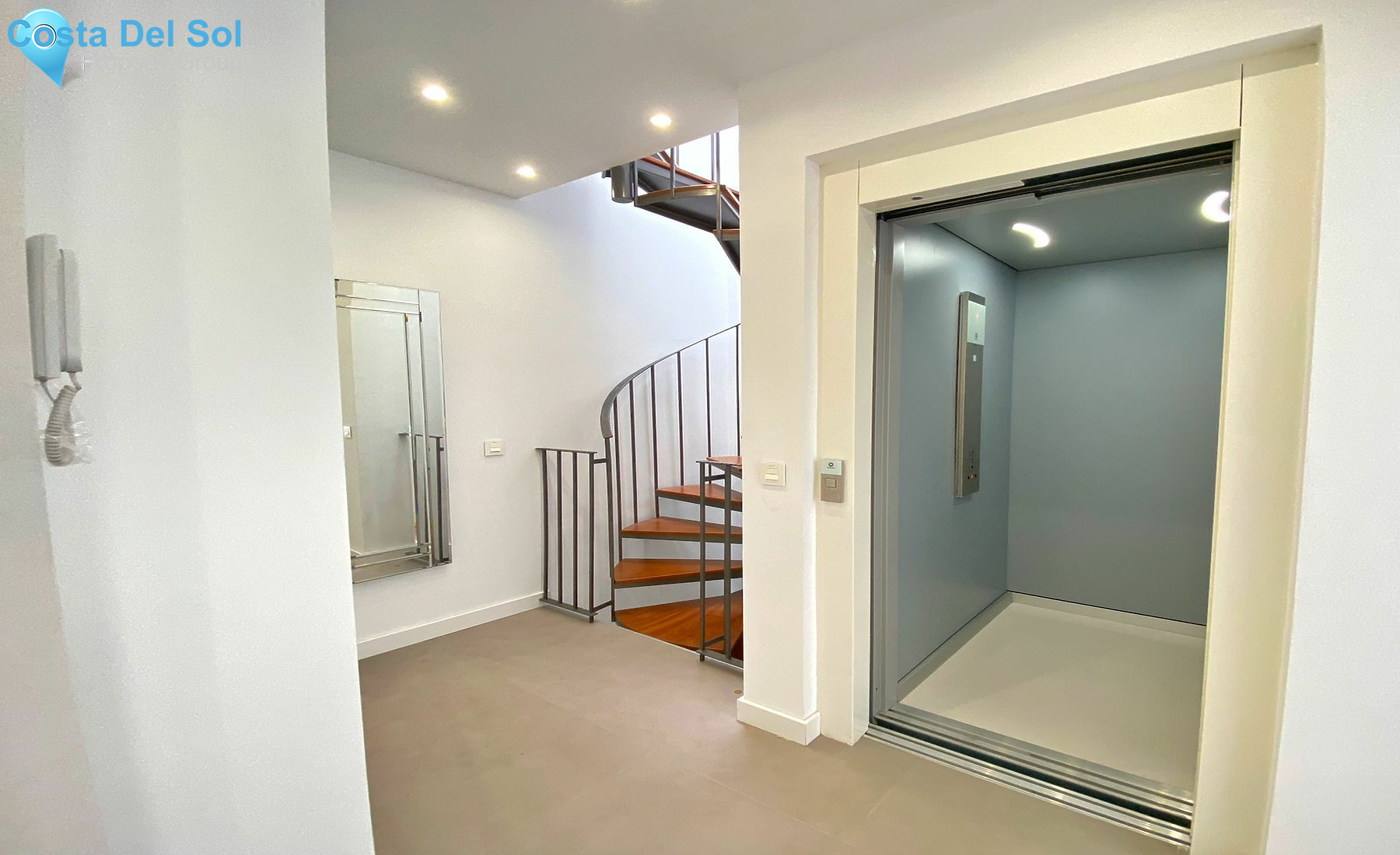 Townhouse in Marbella-1464394