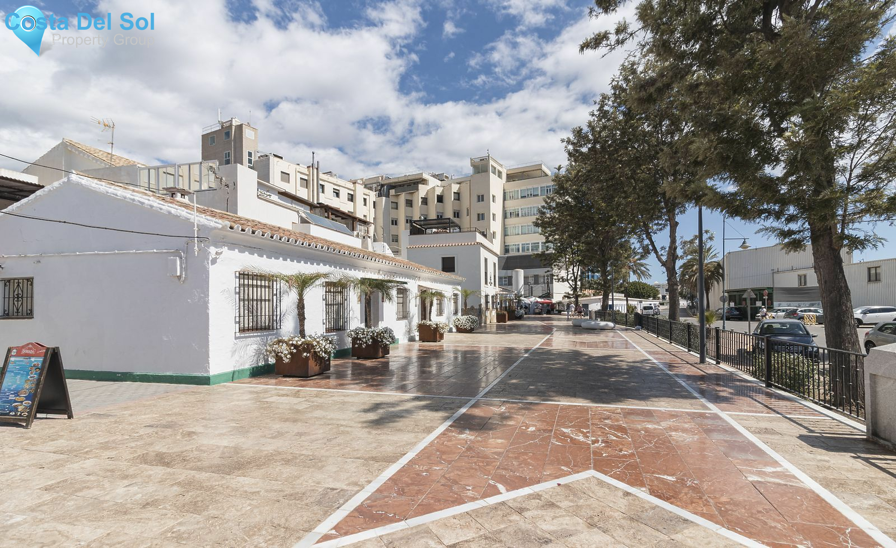 Townhouse in Marbella-1472055