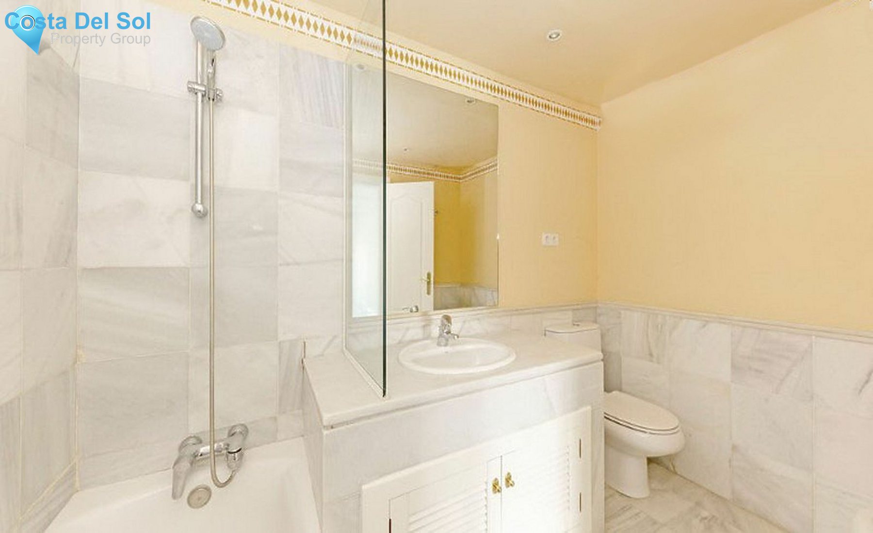 Townhouse in Marbella-1489650
