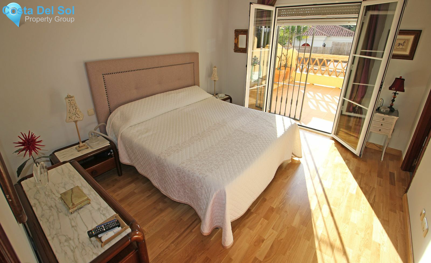 Townhouse in Marbella-1515121