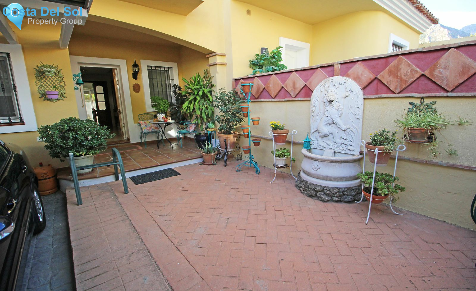Townhouse in Marbella-1515124