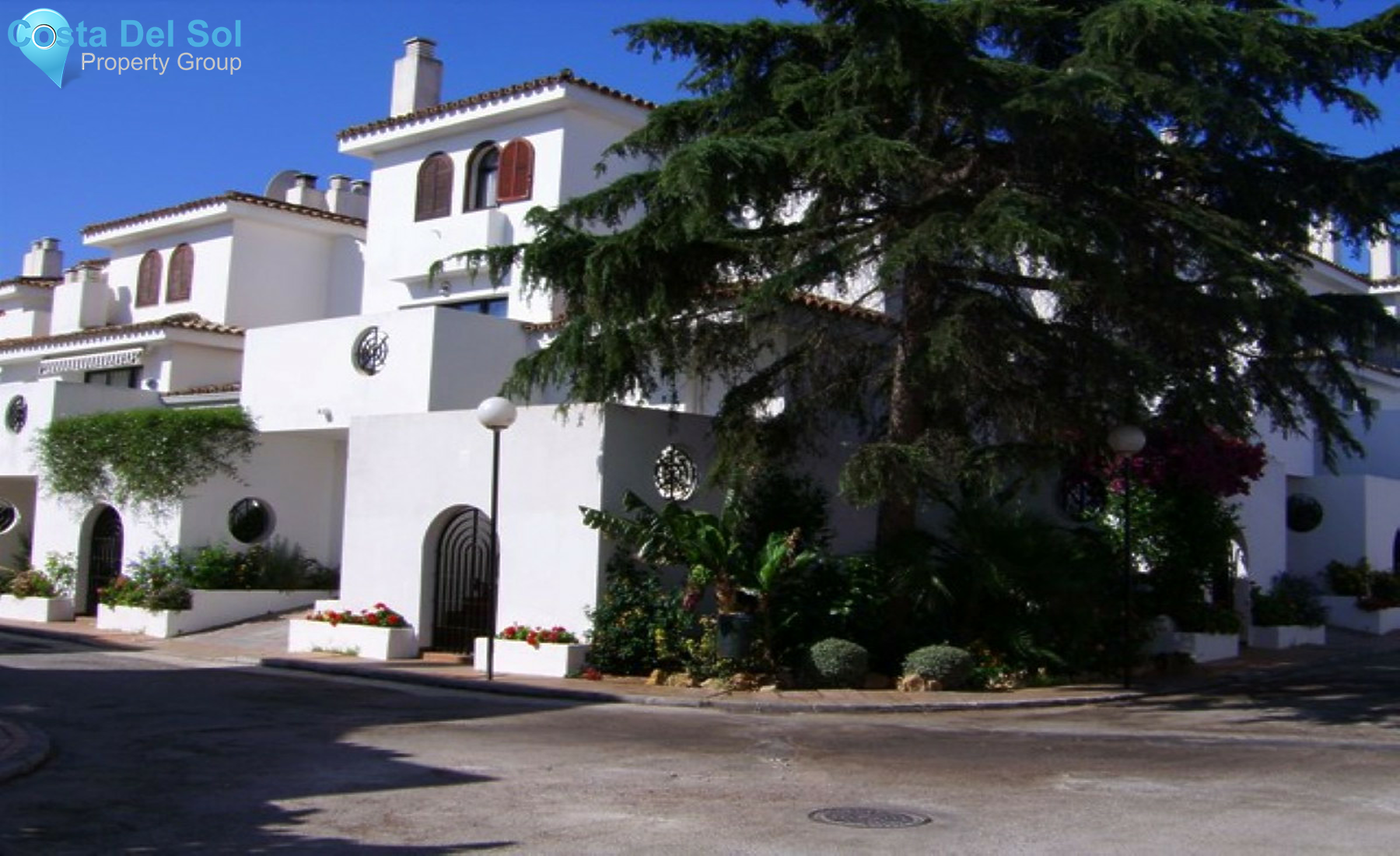 Townhouse in New Golden Mile