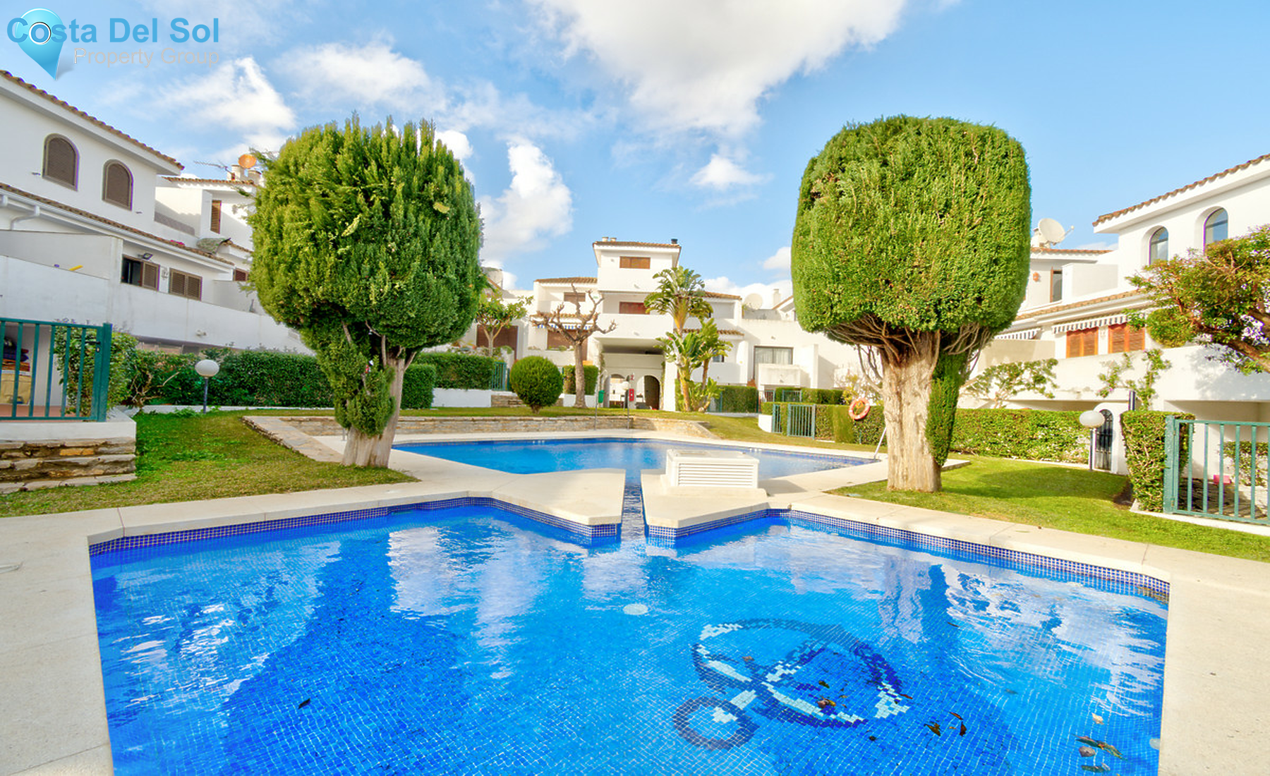 Townhouse in New Golden Mile-1283570