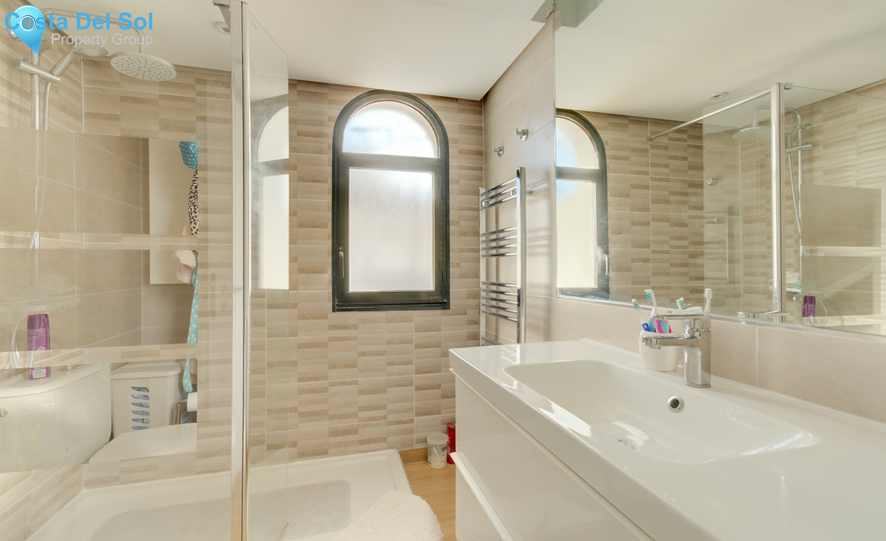 Townhouse in New Golden Mile-1283584
