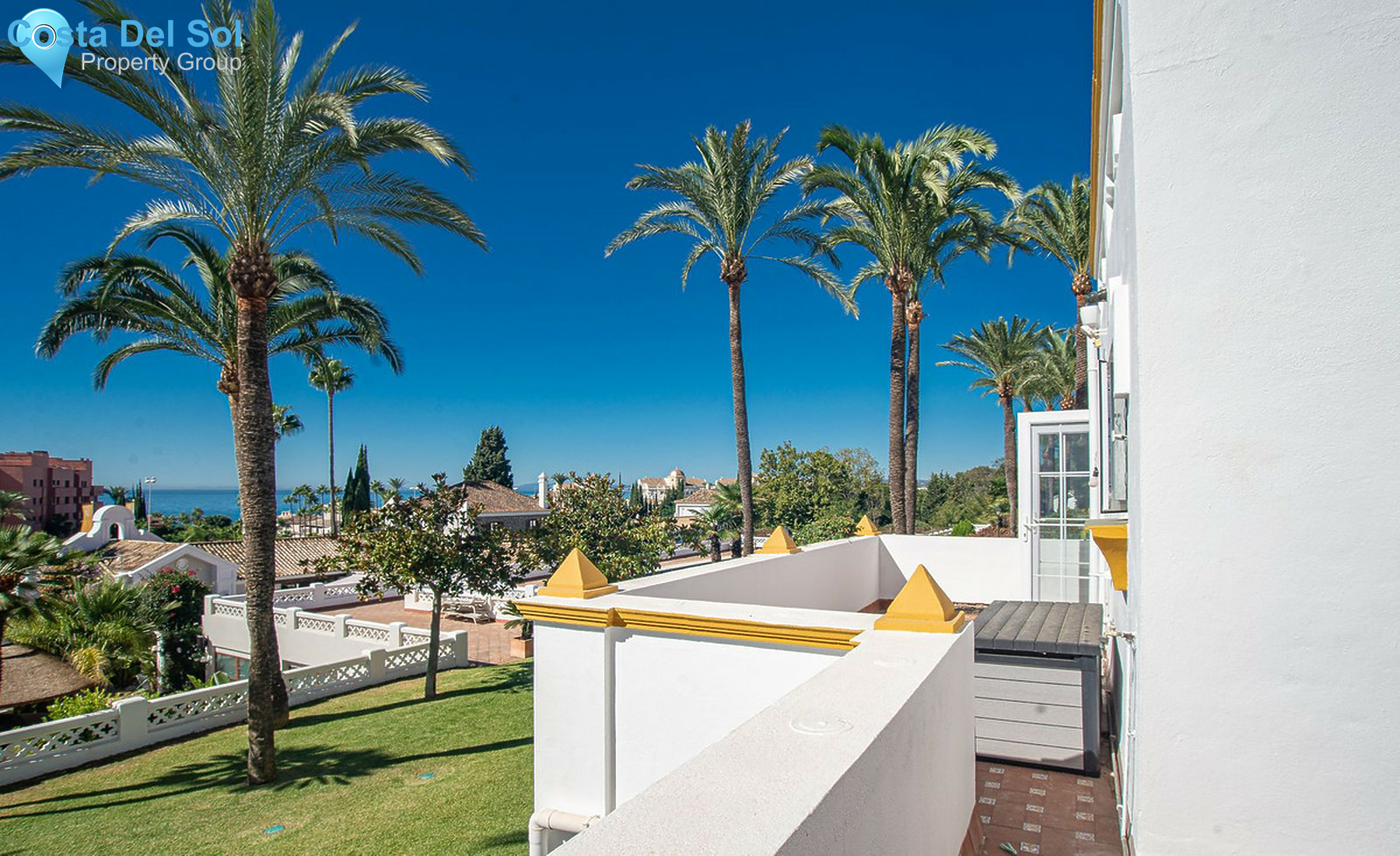Townhouse in New Golden Mile-1407020
