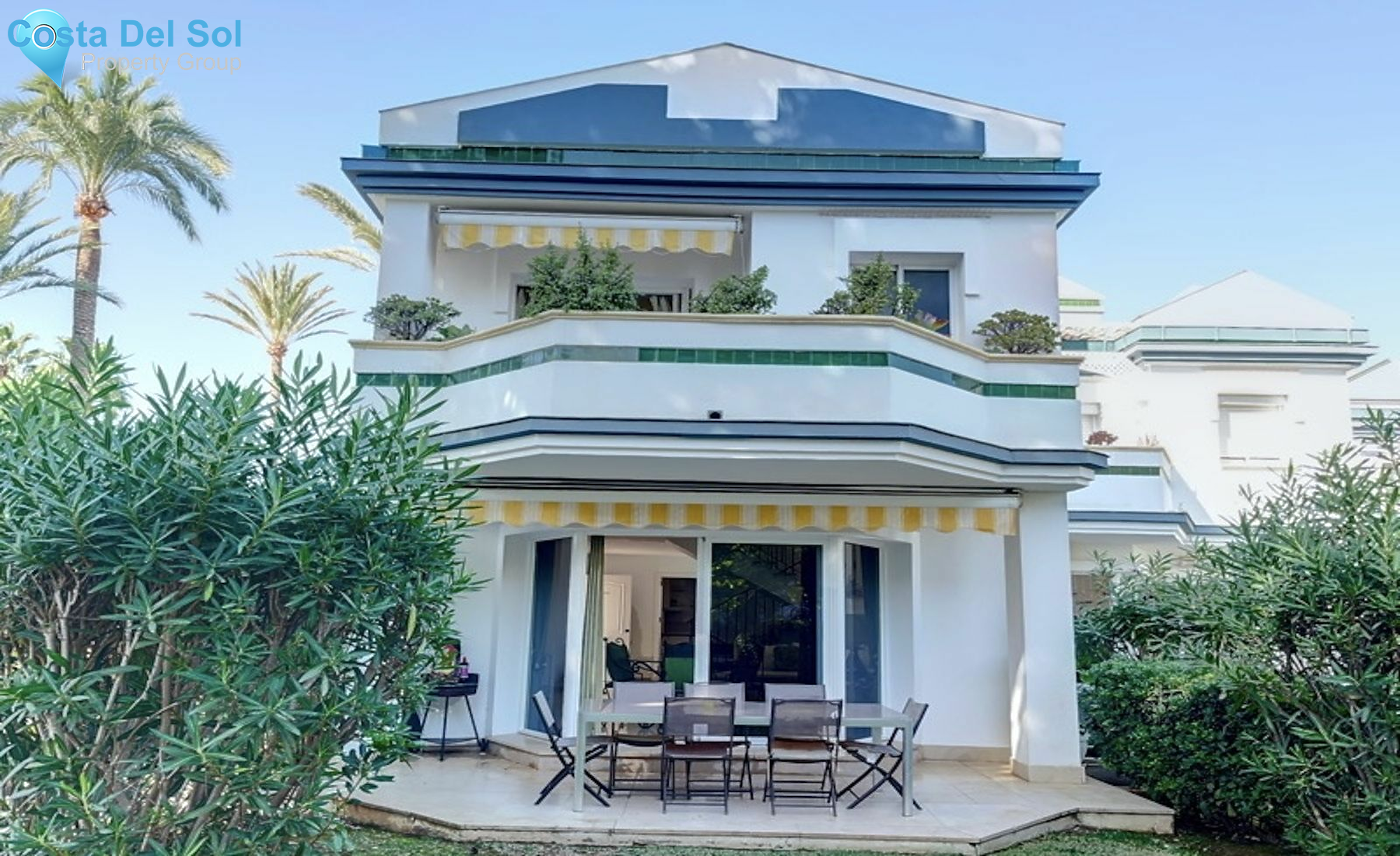 Townhouse in New Golden Mile