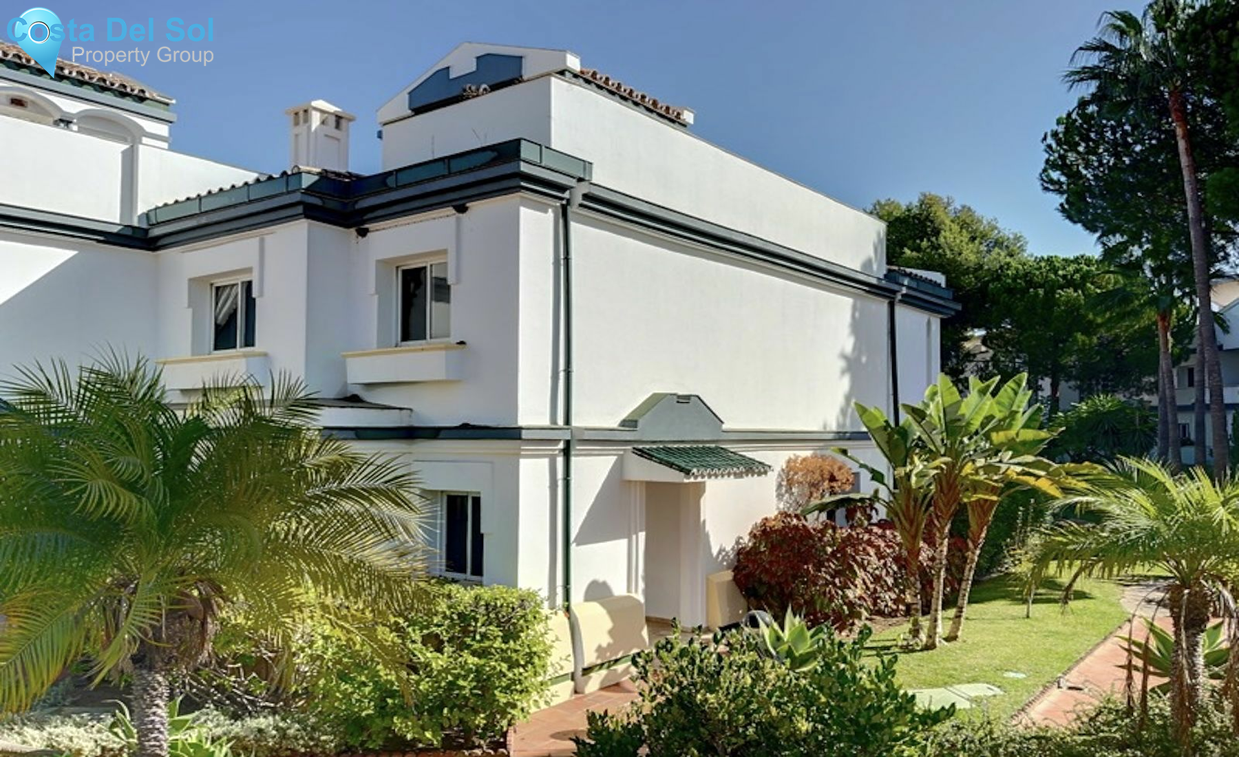 Townhouse in New Golden Mile-1482473