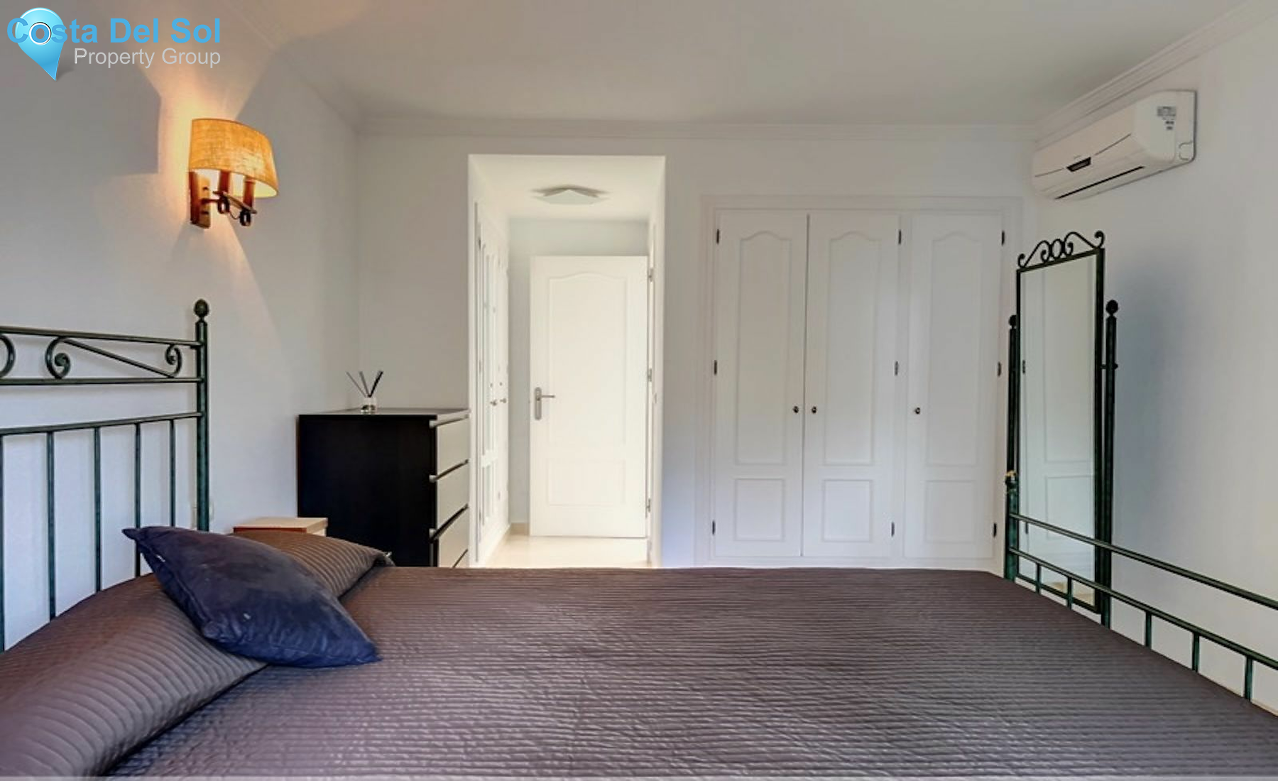 Townhouse in New Golden Mile-1482475