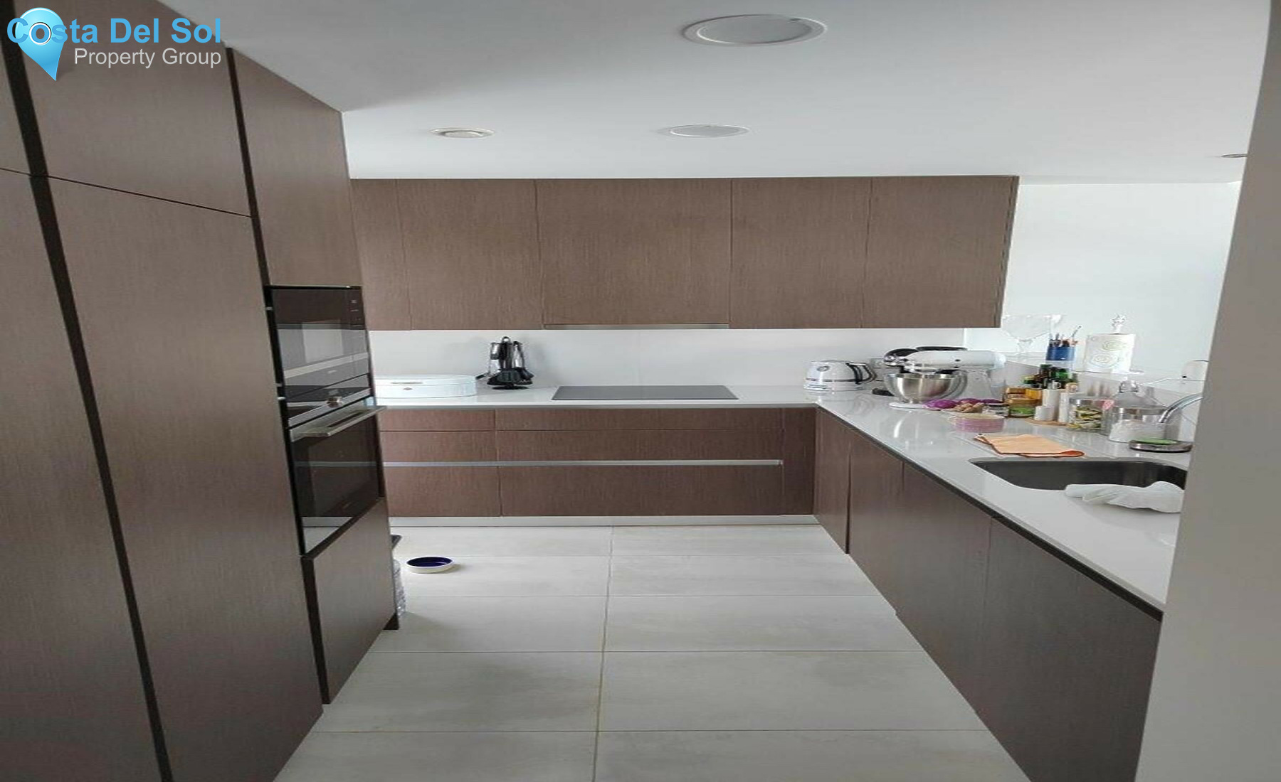 Townhouse in Nueva Andalucía-1267895