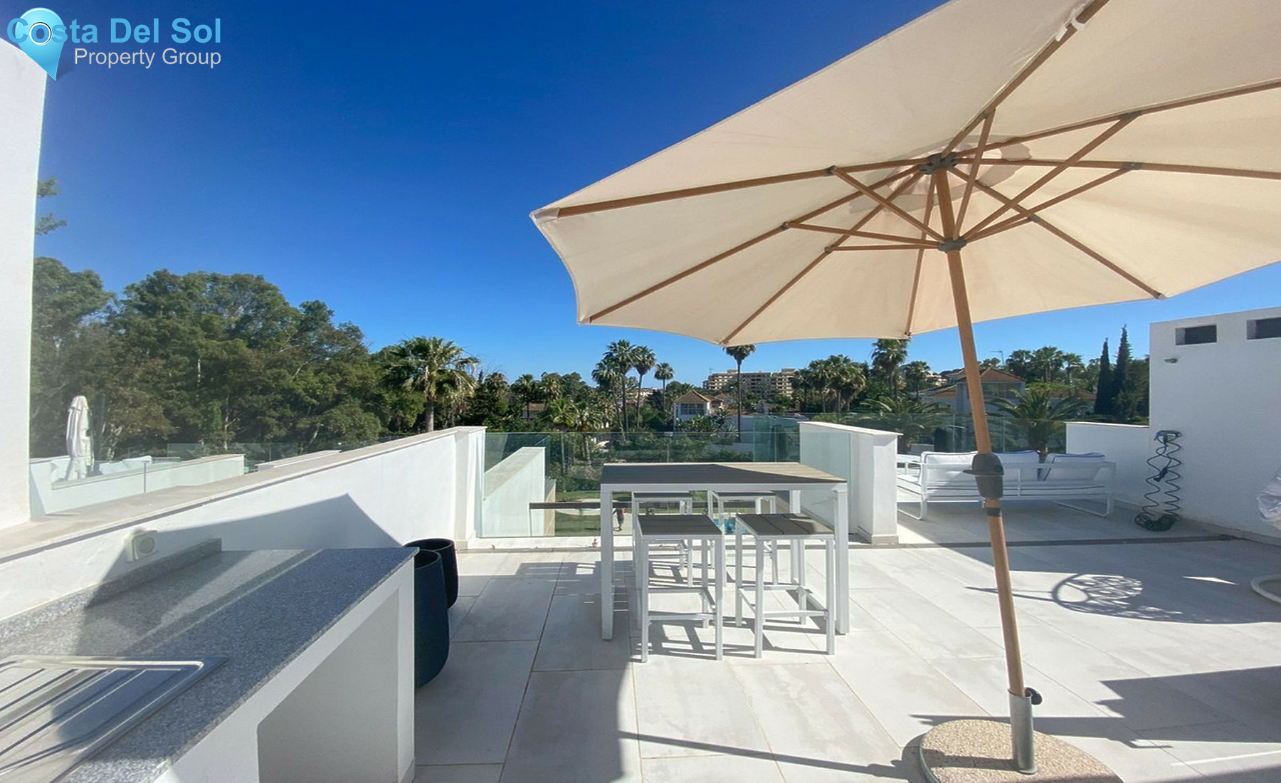 Townhouse in Nueva Andalucía-1267901