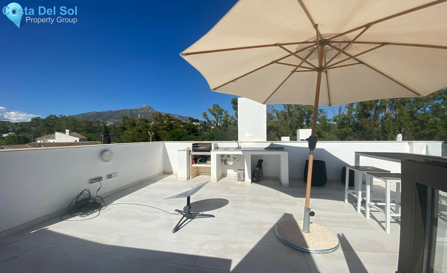 Townhouse in Nueva Andalucía-1267885