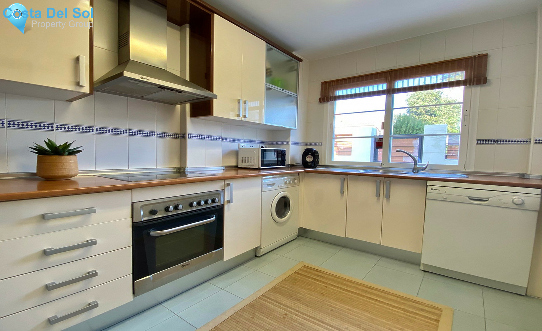 Townhouse in Nueva Andalucía-1306414