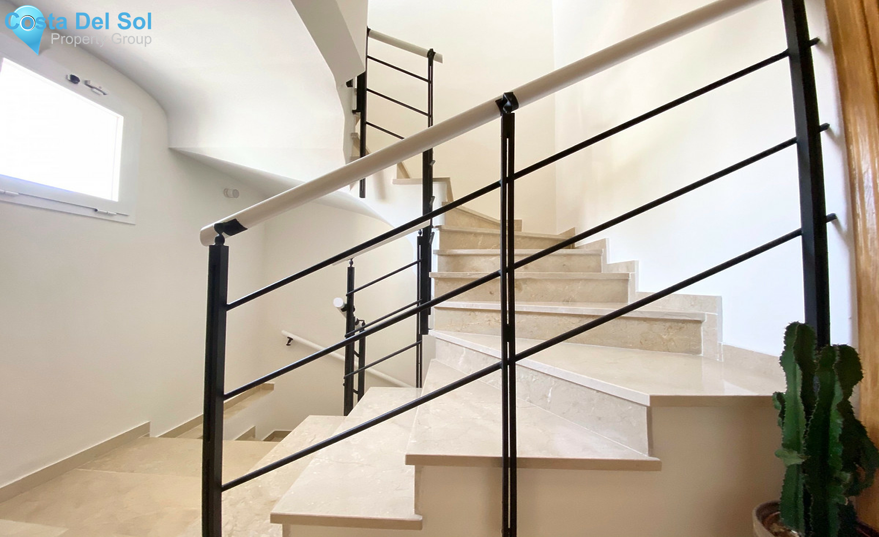 Townhouse in Nueva Andalucía-1306416