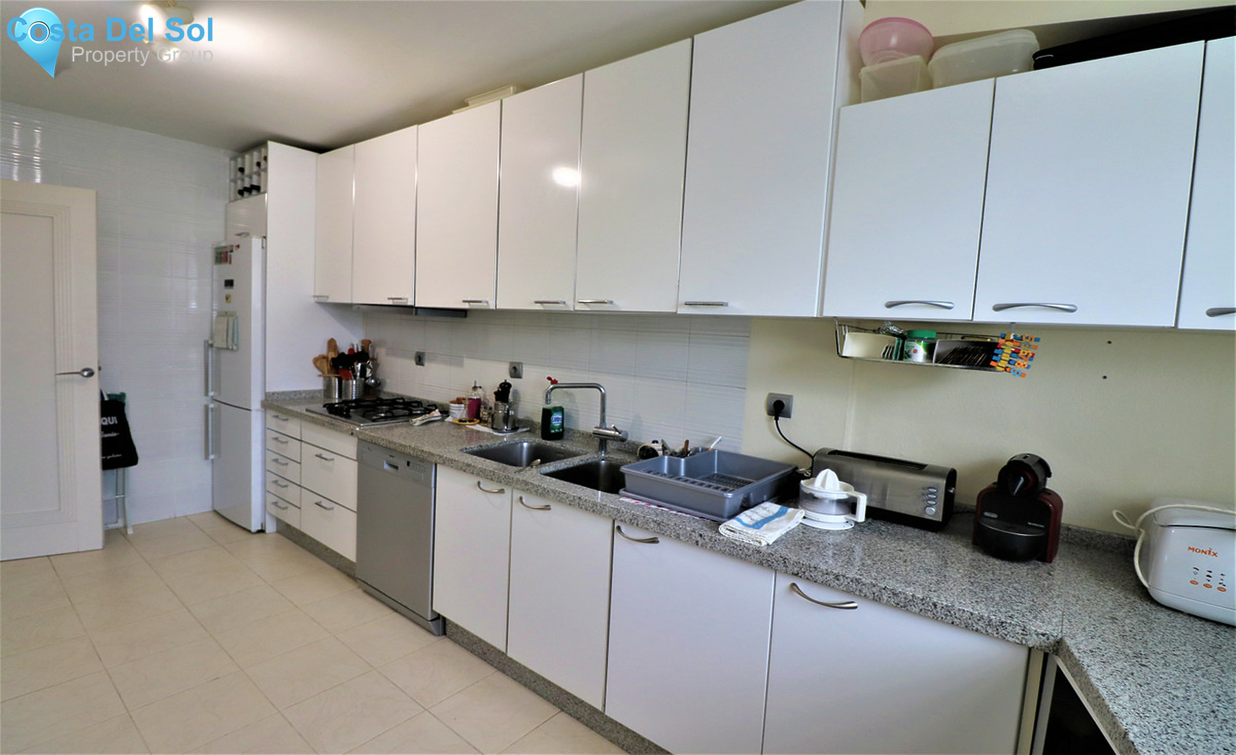 Townhouse in Nueva Andalucía-1309025
