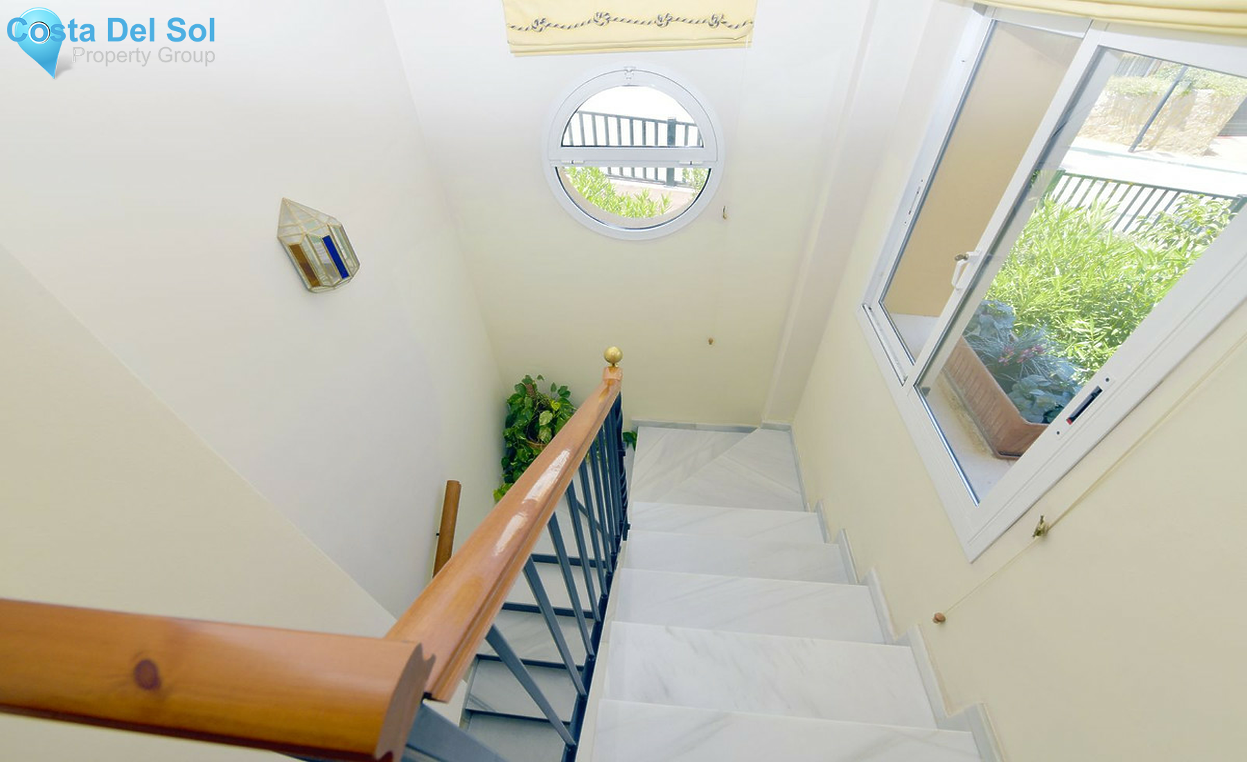 Townhouse in Nueva Andalucía-1361936