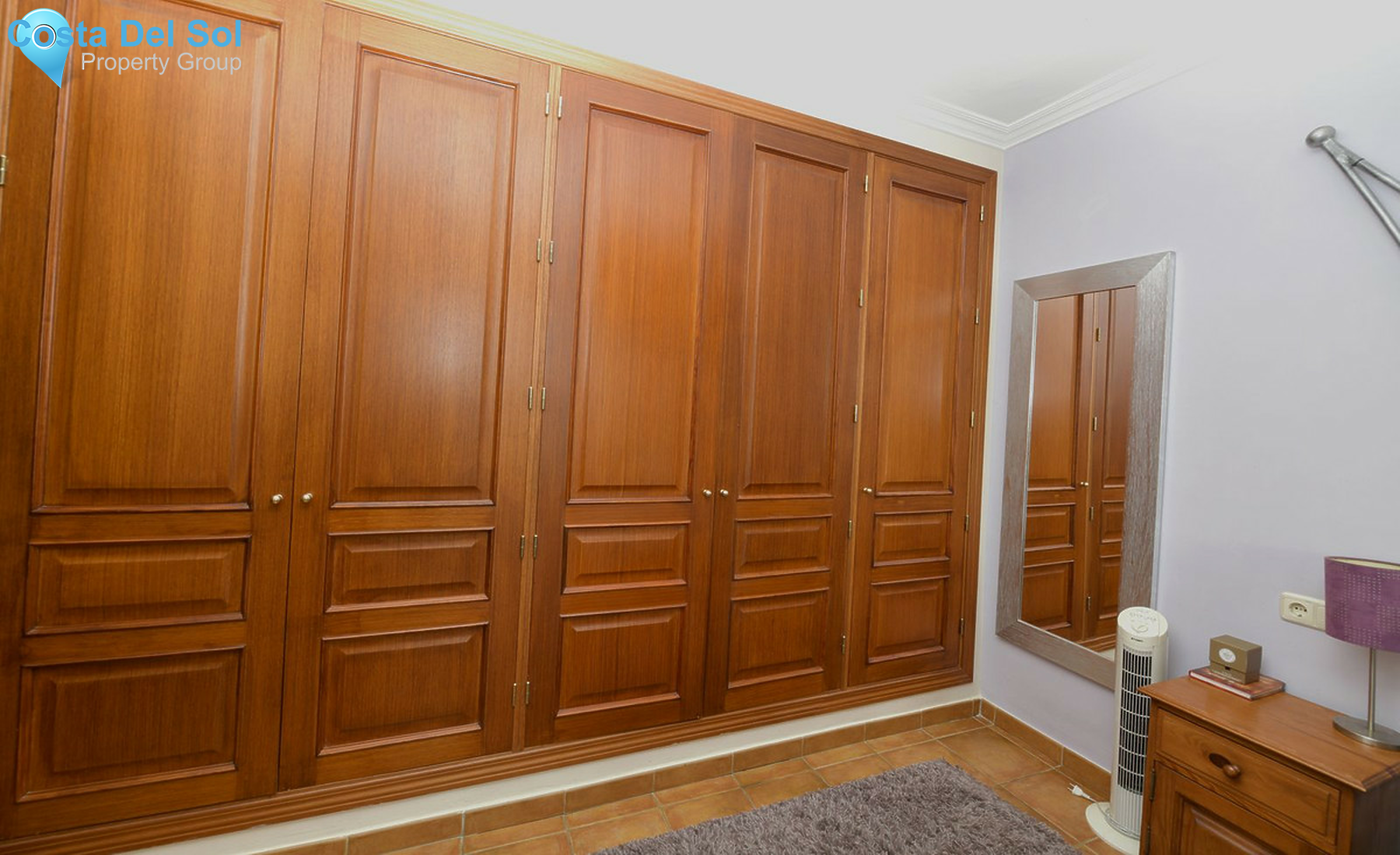 Townhouse in Nueva Andalucía-1361930