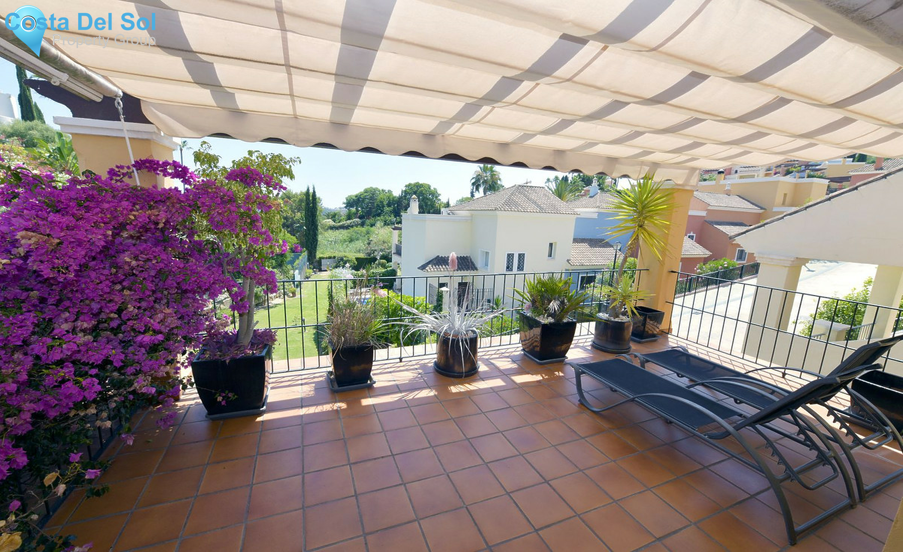 Townhouse in Nueva Andalucía-1361932