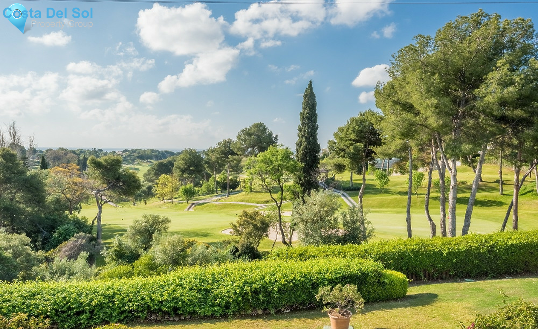 Townhouse in Nueva Andalucía-1370989