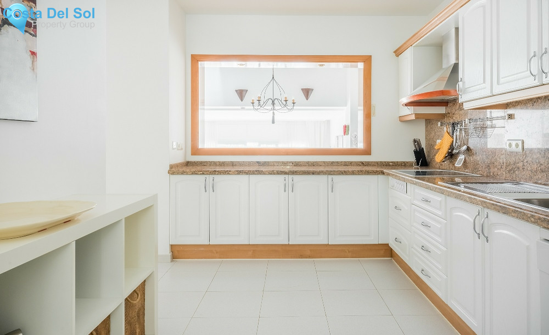 Townhouse in Nueva Andalucía-1370974