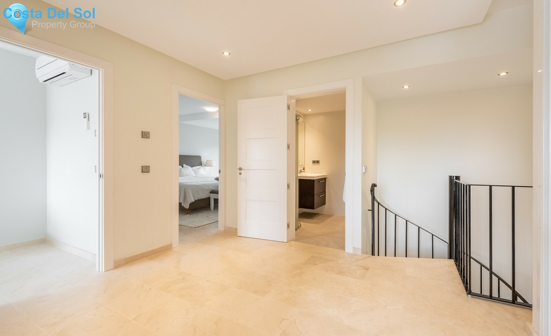 Townhouse in Nueva Andalucía-1455006