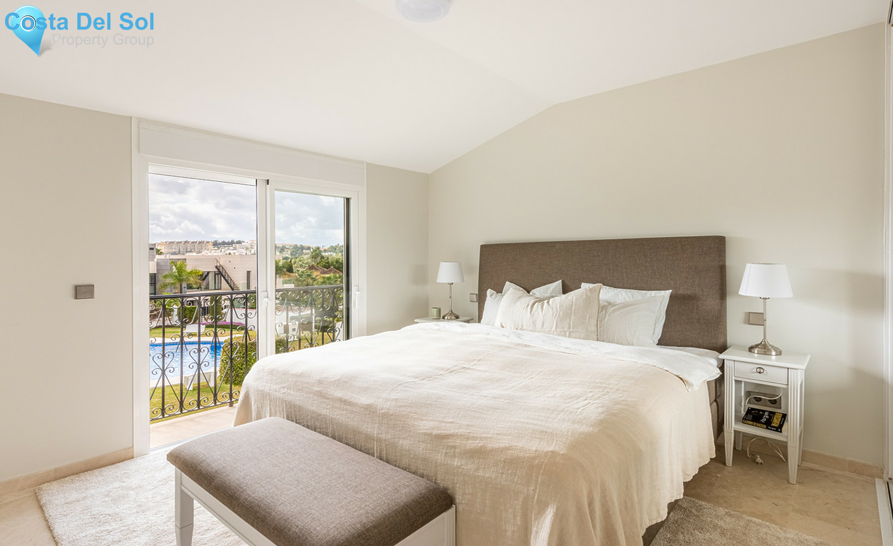 Townhouse in Nueva Andalucía-1454999