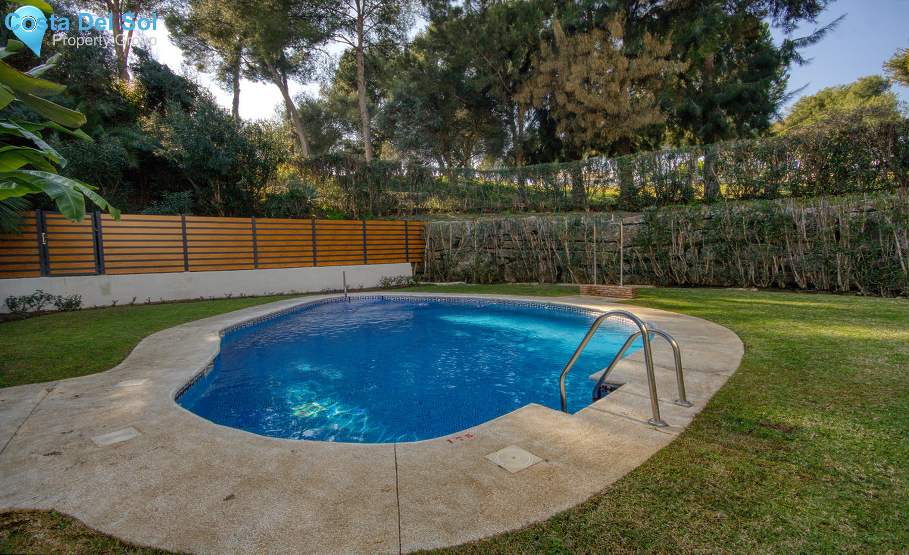 Townhouse in Nueva Andalucía-1455405