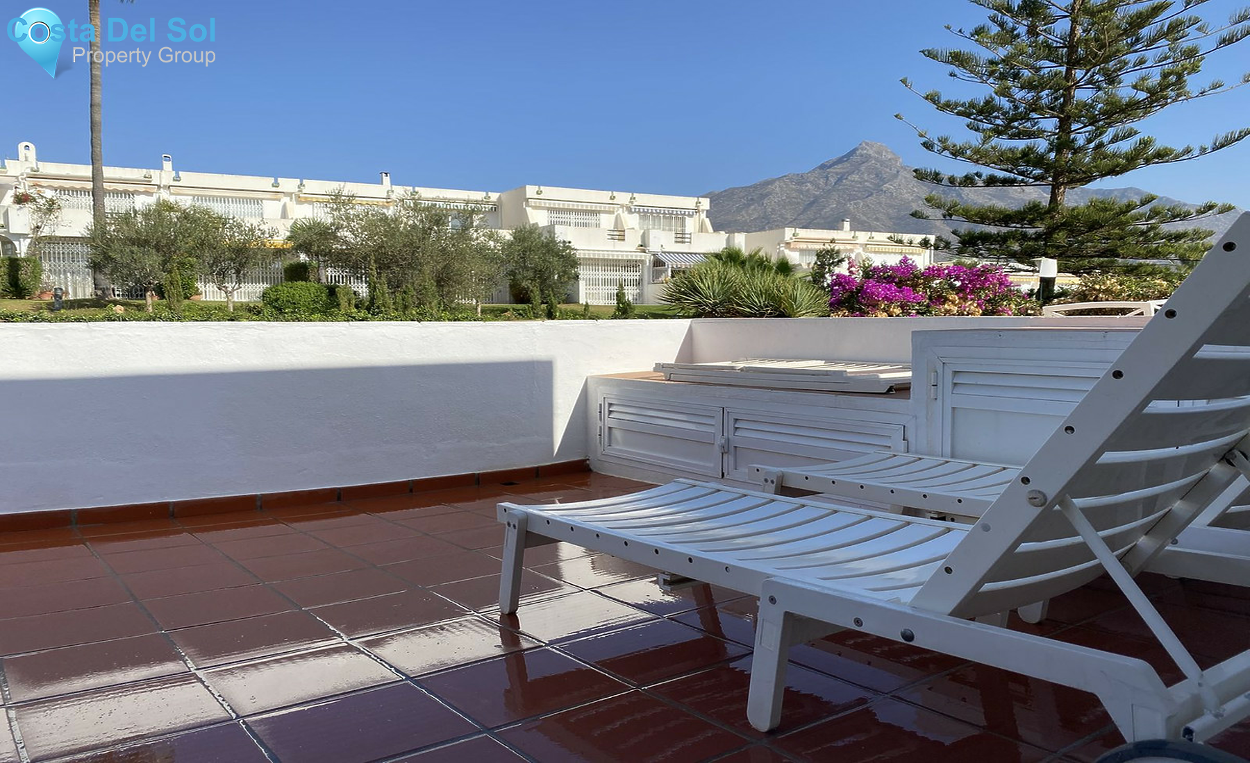 Townhouse in Nueva Andalucía-1476880