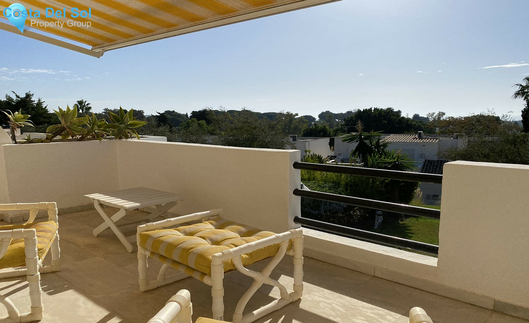 Townhouse in Nueva Andalucía-1476884