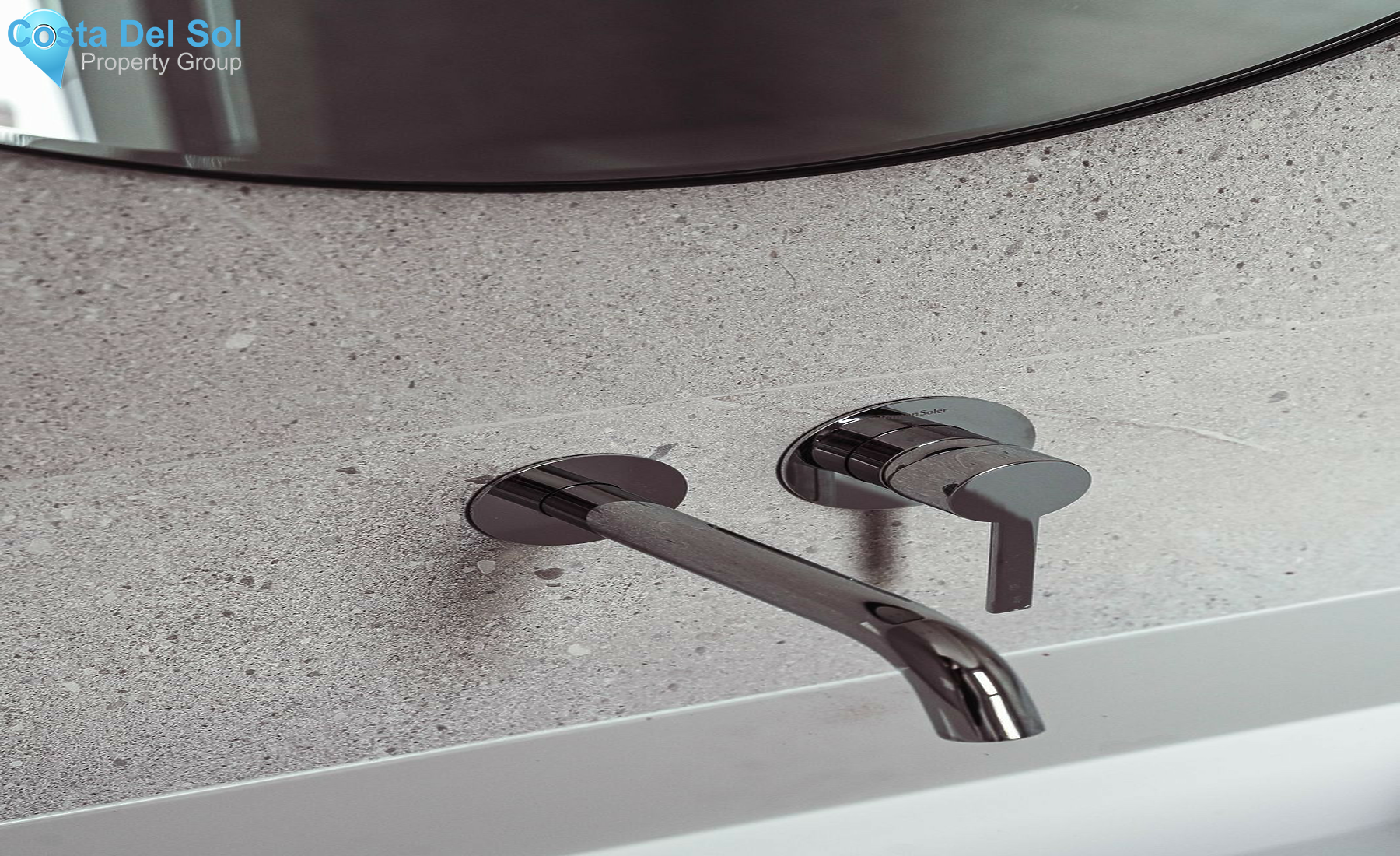 Townhouse in Nueva Andalucía-1511987