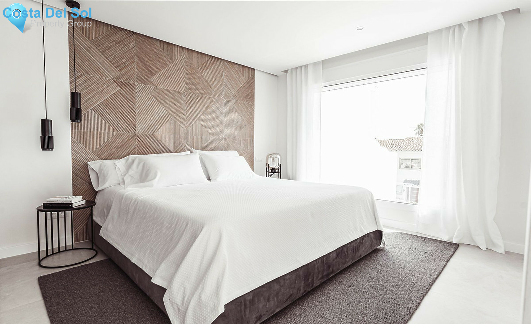 Townhouse in Nueva Andalucía-1511988