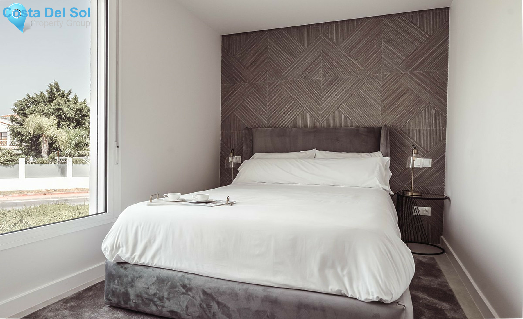 Townhouse in Nueva Andalucía-1511986