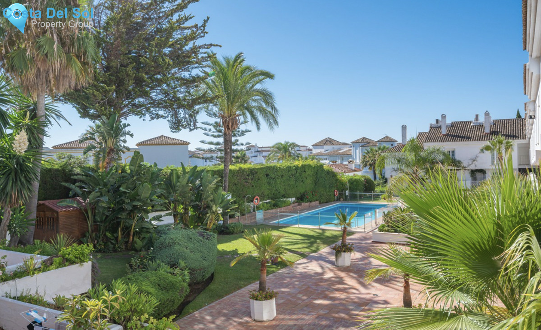 Townhouse in Nueva Andalucía-1535947