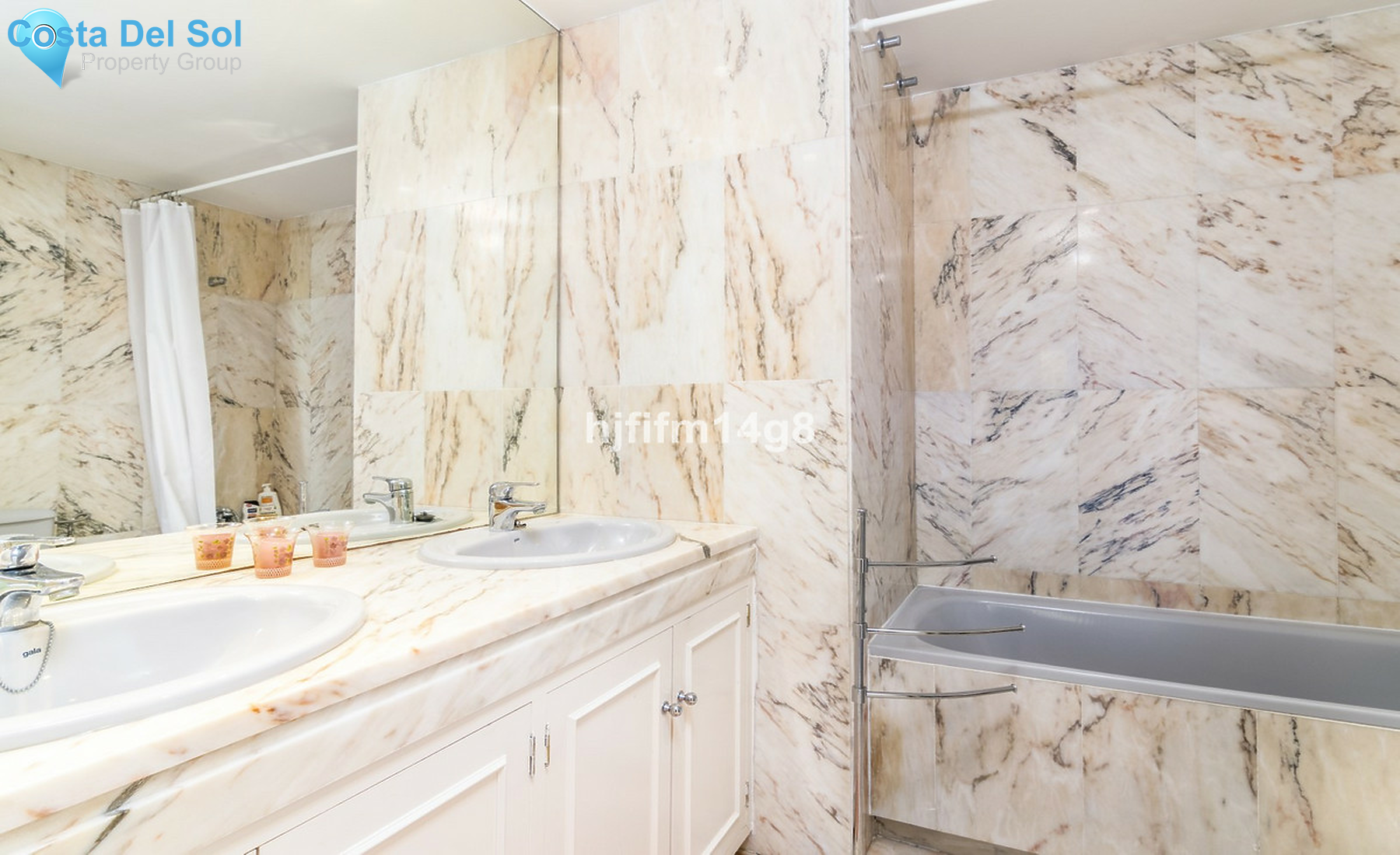 Townhouse in Nueva Andalucía-1544100